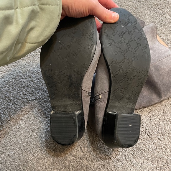 **Vionic Boots** - Picture 8 of 9